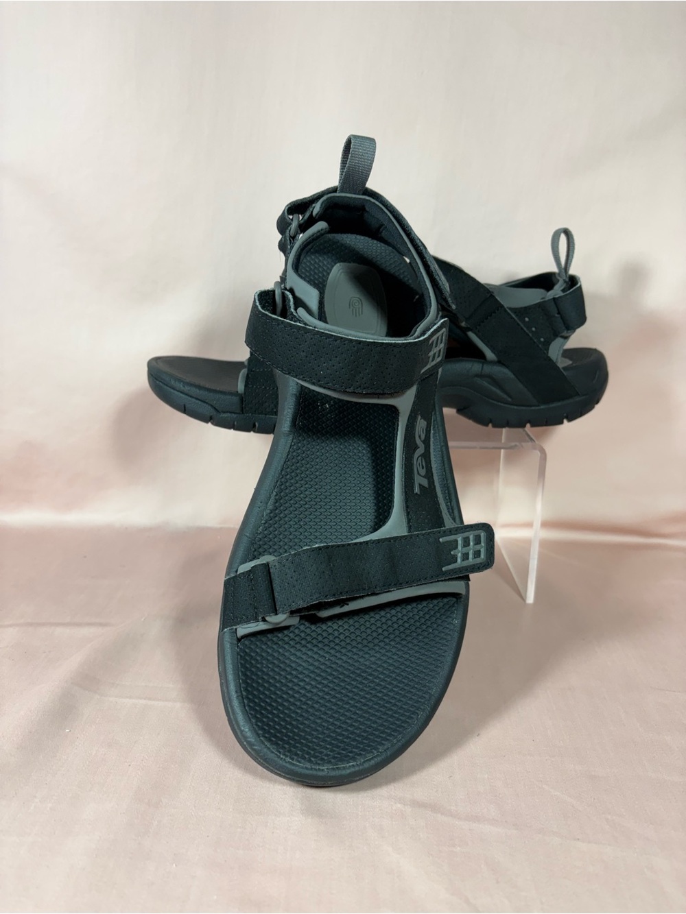 Teva Men's Black/Gray Minam Hiking Sandal Size 10 (4289) - Picture 3 of 11